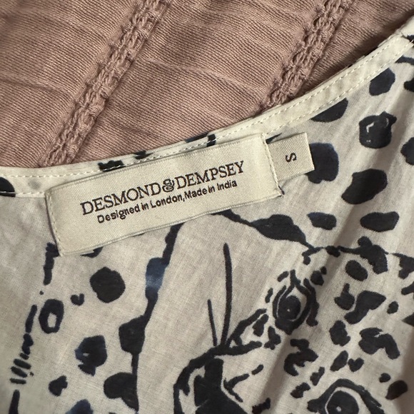 NWT Desmond & Dempsey
Jag Print Nightgown - Picture 10 of 13